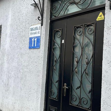 Family Hotel Triston ティビリシ エクステリア 写真